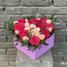 Цветочная композиция из Розы в коробке в Ленинградской