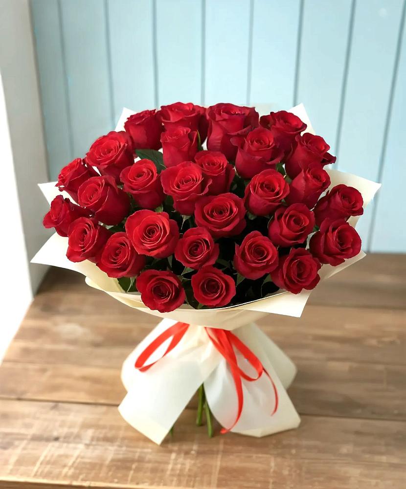 Букет 29 Красных роз в Ленинградской