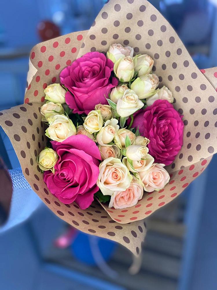 Букет цветов из: Розы в Ленинградской