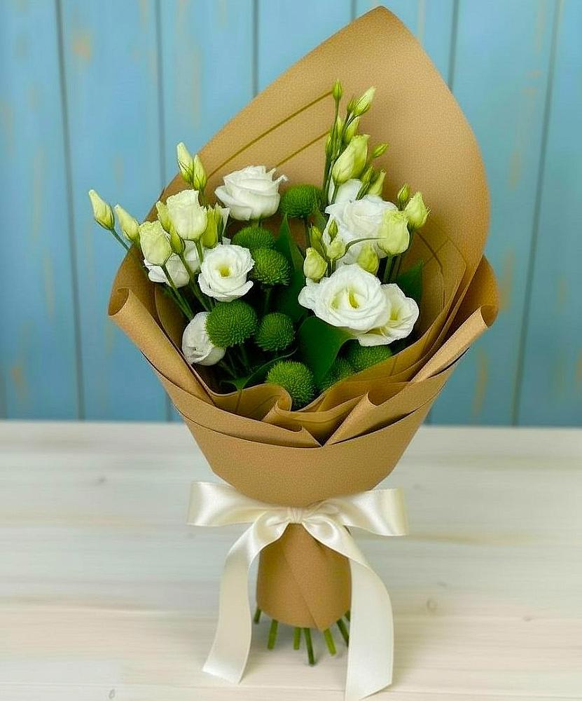 Букет цветов из: Хризантемы и Лизиантусы в Ленинградской