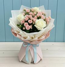 Букет цветов из:  Розы в Ленинградской