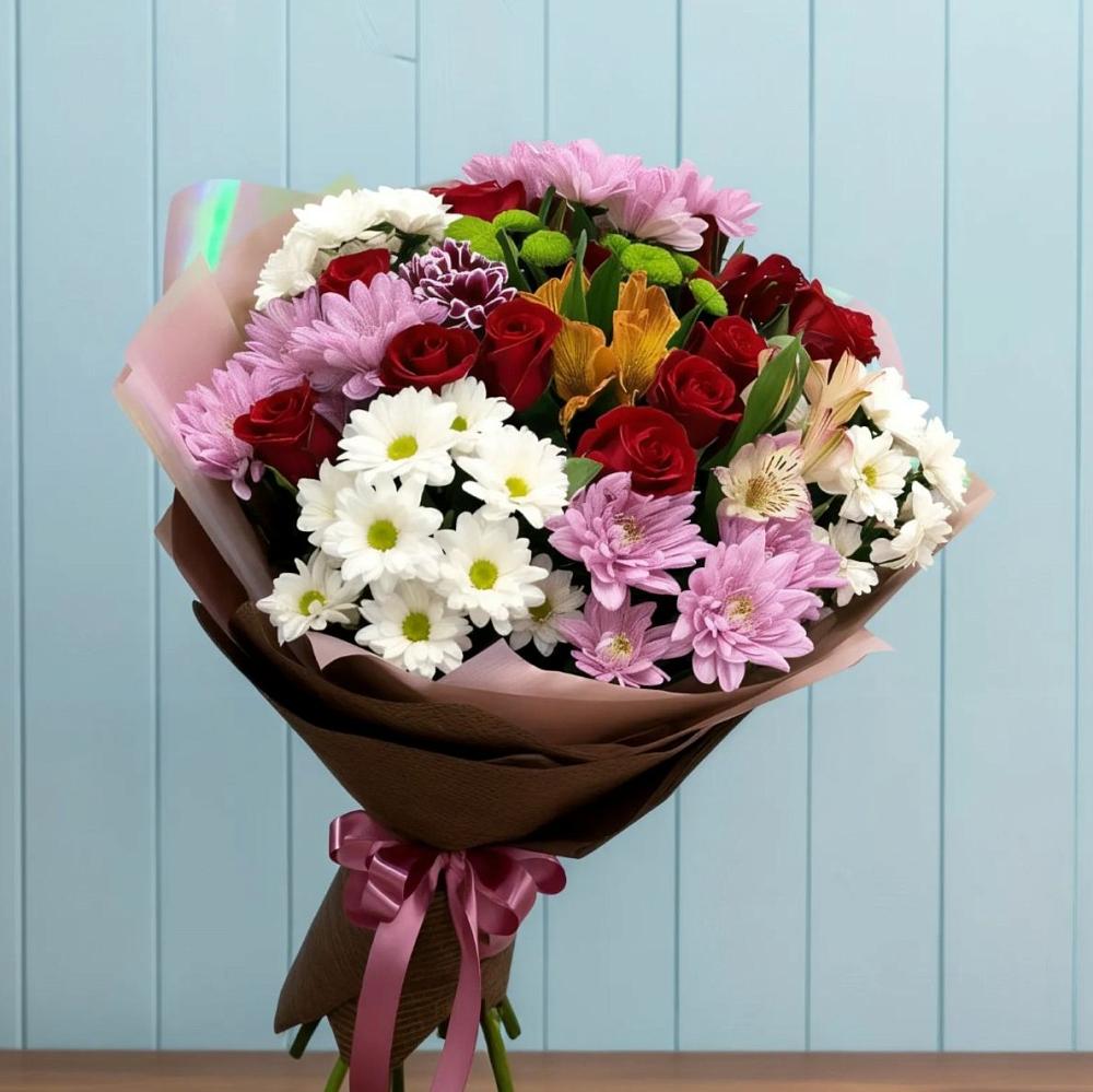 Букет цветов из: Розы, Хризантемы и Альстромерии в Ленинградской