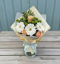Букет цветов из:  Герберы, Розы и Хризантемы в Ленинградской