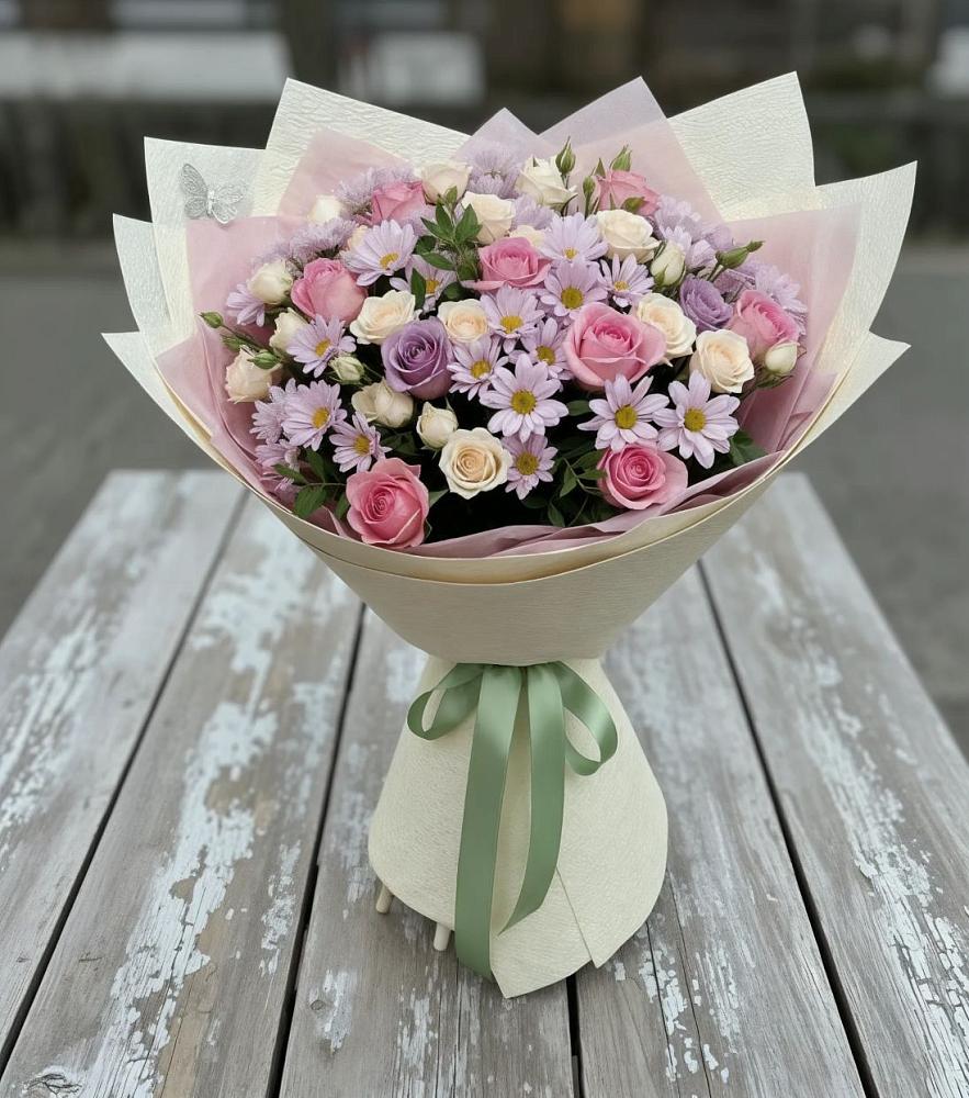 Букет цветов из: Розы и Хризантемы в Ленинградской